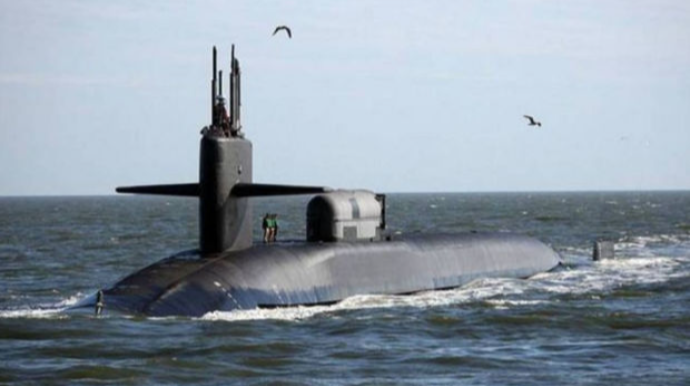 Britaniya sualtı qayığın tikintisi üçün dörd milyard funt sterlinq dəyərində müqavilə imzalayıb