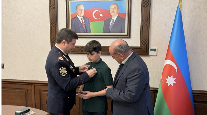 Başqalarını xilas edərkən suda boğulub ölən polisin medalı ailəsinə təqdim olundu - FOTO 