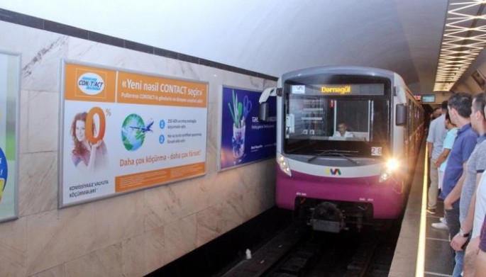 Bakı metrosunda qatarlar üz-üzə gəldi - VİDEO