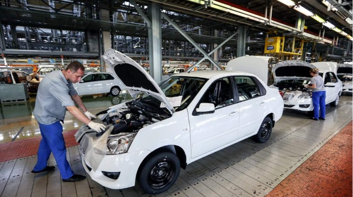 Rusiyada avtomobil istehsalında növbəti geriləmə