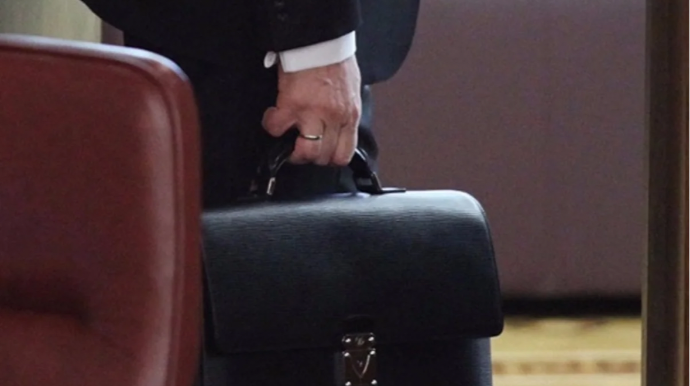 Şəkidə vəzifəli şəxs işdən çıxarıldı 