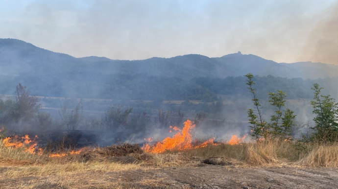 Ağdərədə yanğın törədildi 