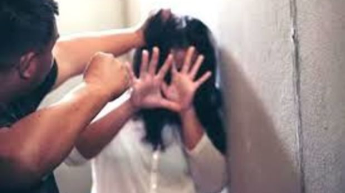 Bakıda qadını tanışı döyüb, daha sonra avtomobillə vurub