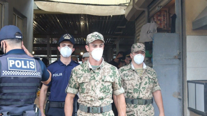 Bakı polisi reyd keçirdi - FOTO
