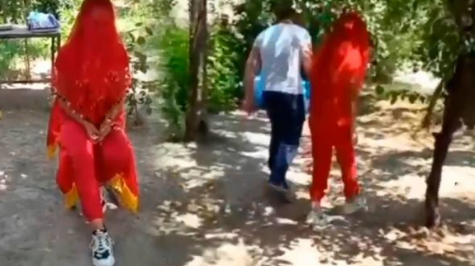 15 yaşlı qızını ərə verən valideynlər polisə çağırıldı  - YENİLƏNİB - VİDEO