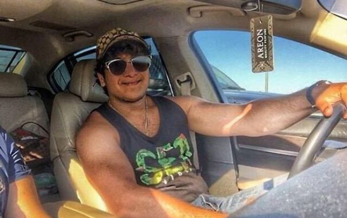 Sürücünü döyən general oğlu məhkəmədən vaxt istədi