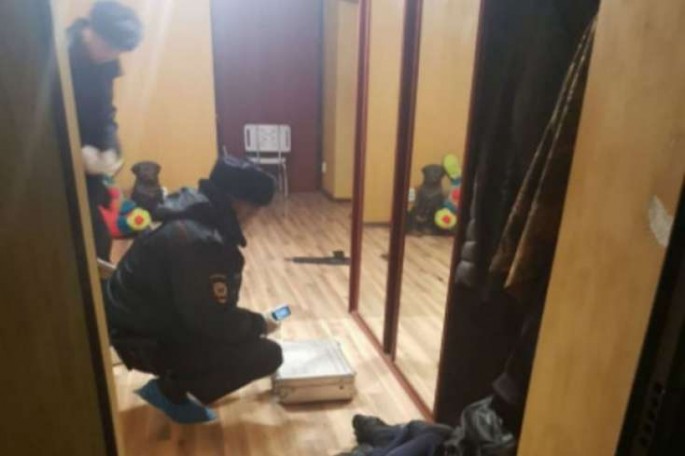 Rusiyada arvadını qardaşı ilə yataqda tutan kişi qətl törətdi - VİDEO