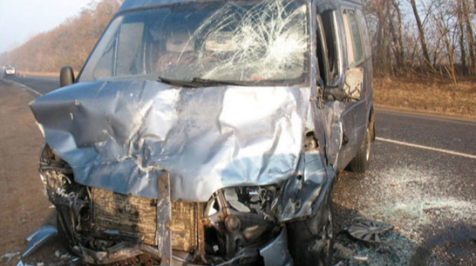Кадры тяжелой аварии в Азербайджане, в которой пострадали 13 человек - ВИДЕО 