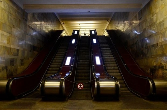 “20 Yanvar” metrostansiyasının bir girişi bağlanır - FOTO