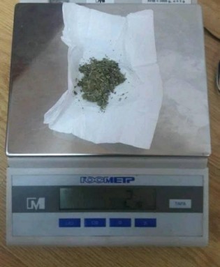 "Mercedes"dən narkotik vasitə aşkarlandı