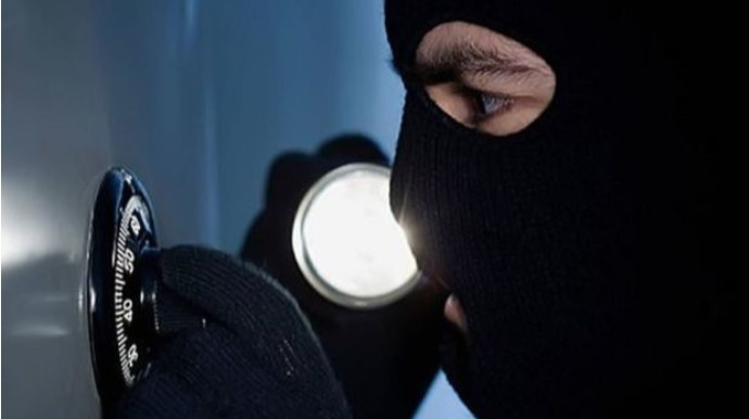 Bakıda mənzillərdən 13 min manatlıq oğurluq edən şəxs tutulub 