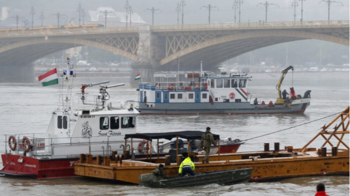 Dunayda suyun səviyyəsinin azalması gəmiçiliyə əngəl törədir 