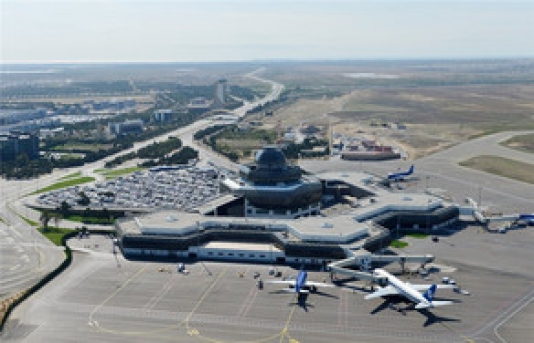 Heydər Əliyev Beynəlxalq Hava Limanına giriş niyə pulludur?