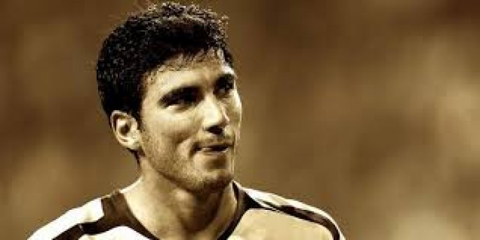 36 yaşlı məşhur futbolçu yol qəzasında ölüb