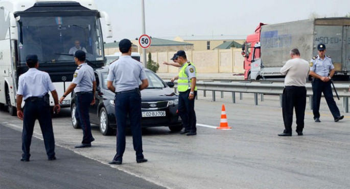 Bakıda insanları aldadıb tora salan "polis" bandası: ADLAR AÇIQLANDI