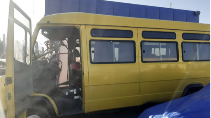 Şəkidə mikroavtobus minik avtomobili ilə toqquşub, 7 nəfər xəsarət alıb - YENİLƏNİB   - FOTO