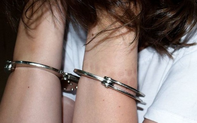 Ərini öldürən qadın: Anamı döyüb, qolunu dişlədi