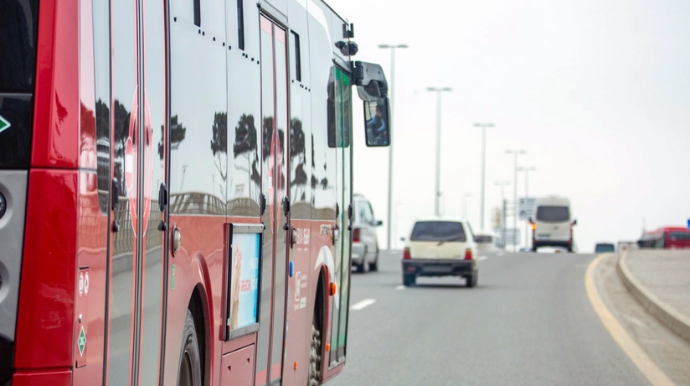 В Баку будут изменены схемы движения ряда автобусных маршрутов