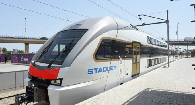 Dəmir yolu ilə 1,7 milyondan çox sərnişin daşınıb