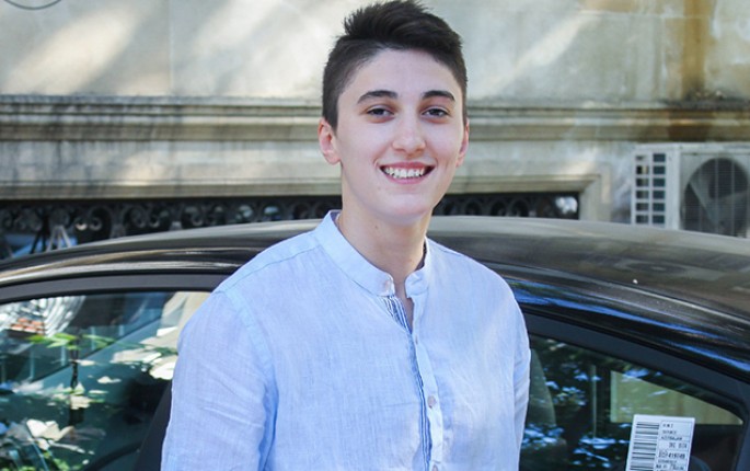 Fəridə 14 min manatı tələb edir