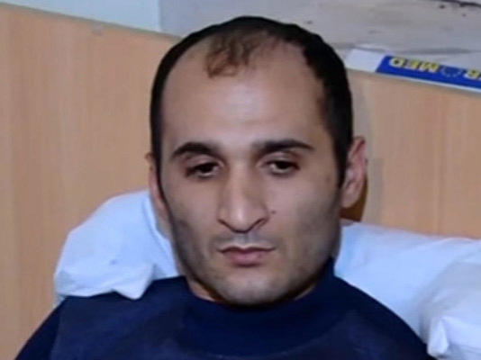 Rəis müavini bıçaqlandı: "İşə gəlmirdi"  - VİDEO