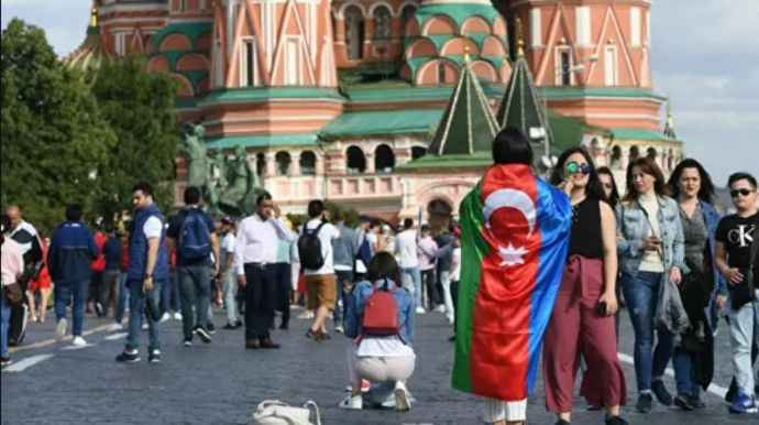 Rusiyaya gedənlərin nəzərinə: QANUNLAR DƏYİŞİR