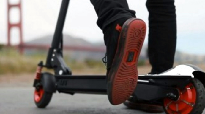 Мужчина получил 90% ожогов тела из-за загоревшегося электросамоката 