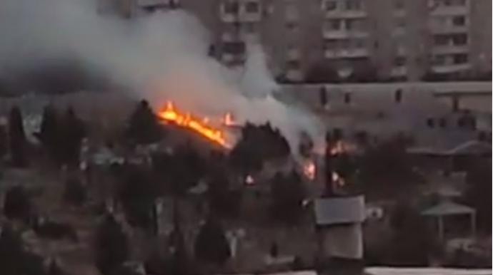 Bakıda qəbiristanlıqda yanğın - VİDEO