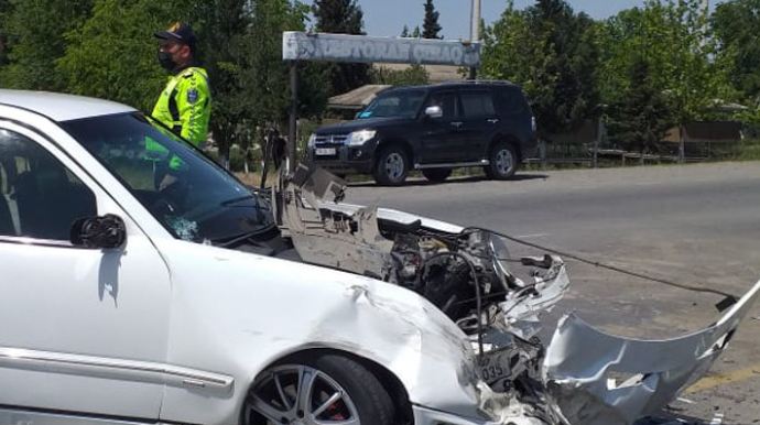 Hacıqabulda yol qəzasında 4 nəfər xəsarət alıb 