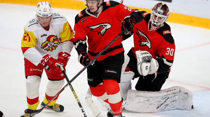 Rusiya klubunun 20 üzvü koronavirusa yoluxdu