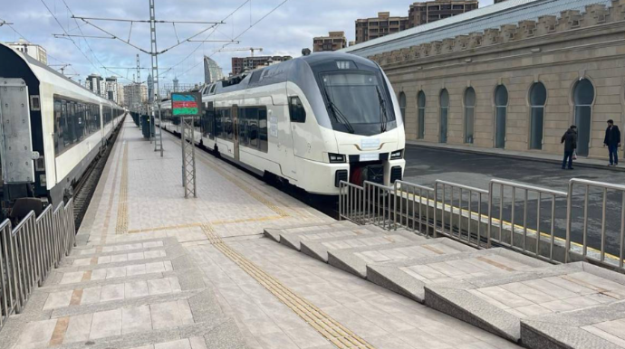 “Bakı hazırdır, Tbilisi yox...” - Qatarlar niyə artırılmır? 