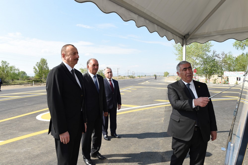 Prezident daha bir avtomobil yolunun açılışında iştirak edib
