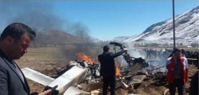 İranda vertolyot qəzaya uğradı - FOTO