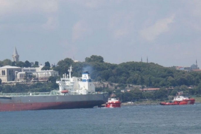 İstanbul boğazı 3 saat bağlı qalıb