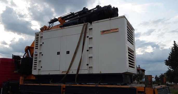 ŞOK hadisə: Məktəbin həyətindən 6 tonluq generatoru oğurladılar - FOTO