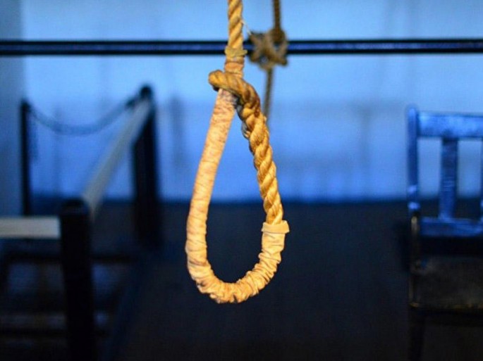 22 yaşlı gənc özünü asdı