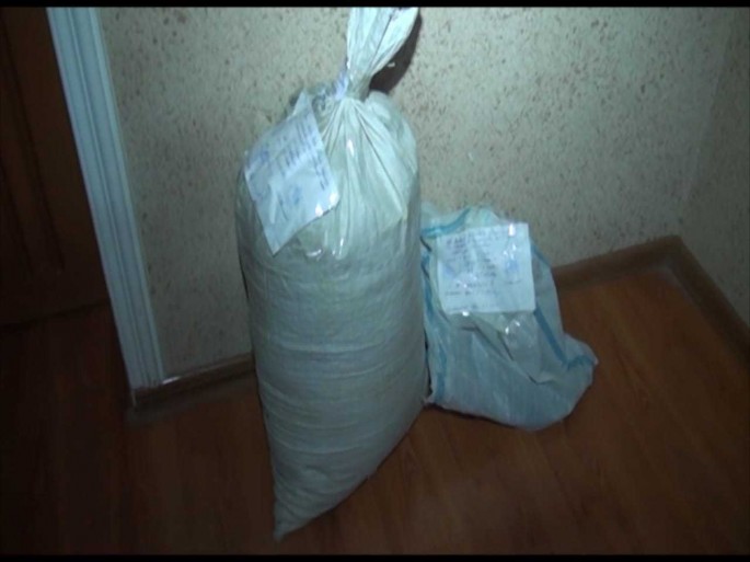 Evindən 10 kiloqramdan çox narkotik vasitə aşkarlanıb - FOTO