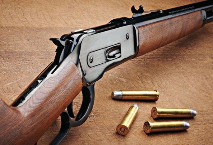 Qaraçuxur ərazisindən silah-sursat aşkarlanıb