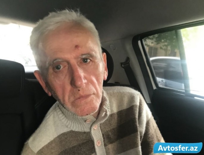 Polis parkda köməksiz vəziyyətdə tapılan şəxsin yaxınlarını axtarır - FOTO