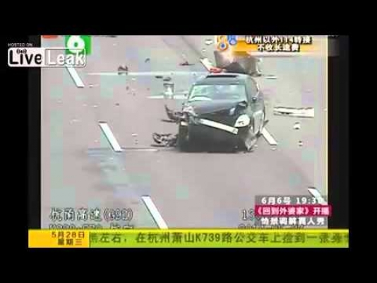 Birinci qəzadan sağ çıxdı, ikinci qəzada belə oldu – VİDEO