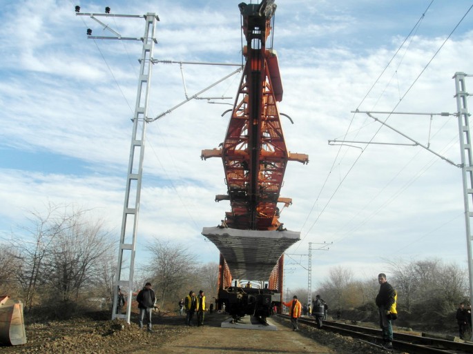 8,6 km dəmir yolu əsaslı təmir olunur - FOTO