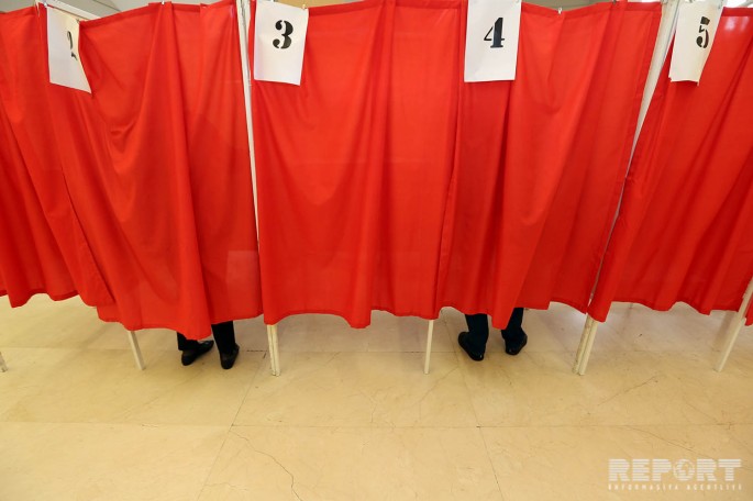 Azərbaycan xalqı səs verir - FOTO