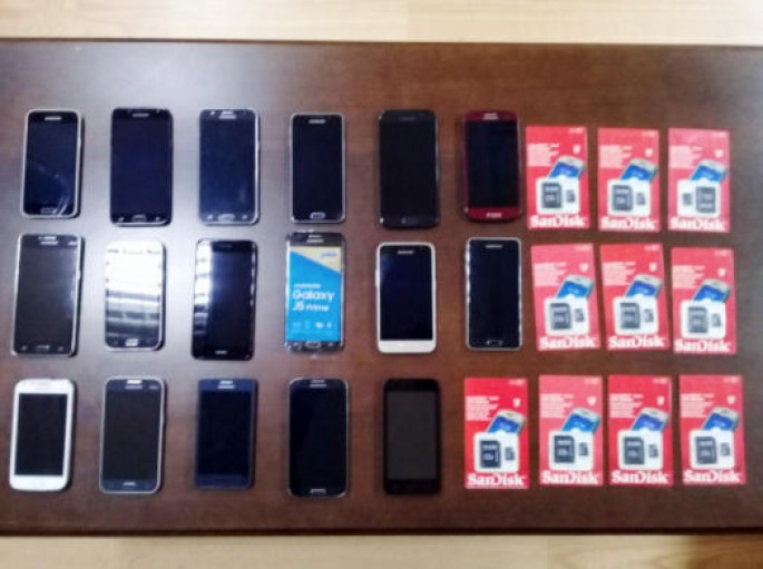 Avtomobillə qanunsuz gətirilən telefonlar müsadirə olunub