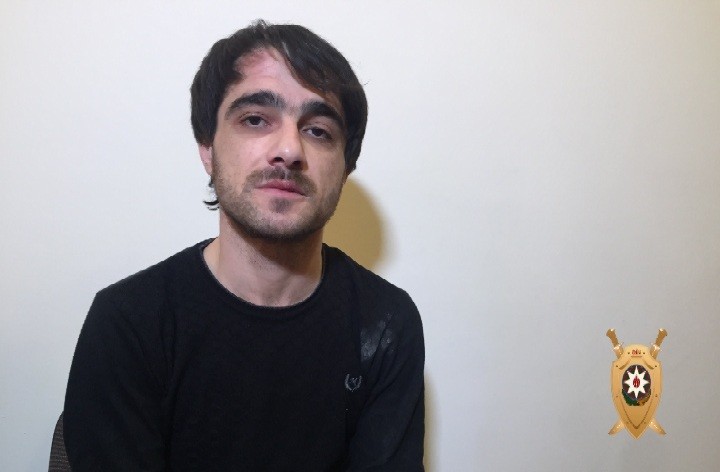 Maştağa sakinindən “Kalaşnikov” avtomatı götürülüb - FOTO