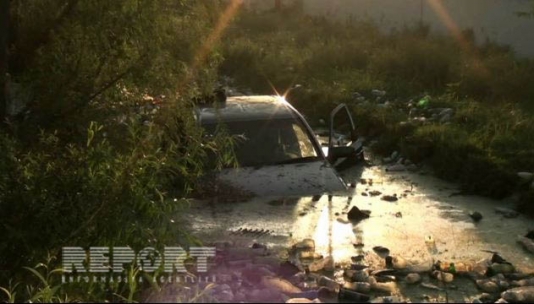 İmişlidə “Mercedes” su kanalına düşüb - FOTO