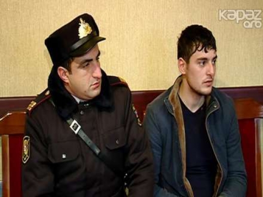 6 mağazanı yarıb: avtomobil oğurlayan dəstəni 7 il həbs gözləyir - VİDEO