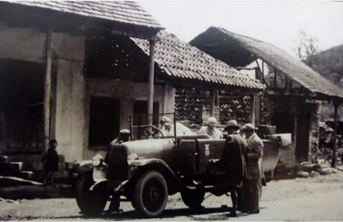 Azərbaycan gətirilmiş ilk avtomobil və onun sahibi  - FOTO