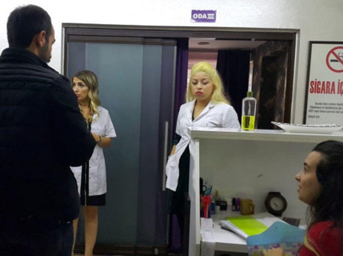 Qonşudan gələn səslər polisi hərəkətə keçirdi: Evə girəndə şok oldular - VİDEO