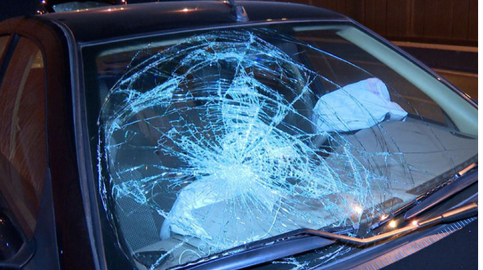 Biləsuvarda iki "VAZ" toqquşdu: 1 ölü, 7 yaralı 