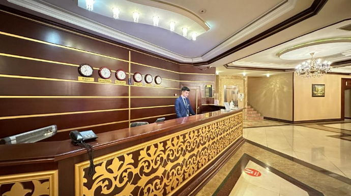 Bakıda yeniyetmə anasını hoteldə öldürdü